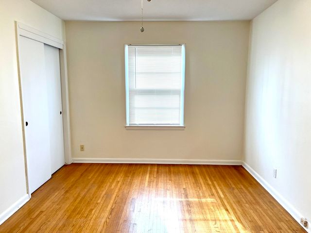 5727 E Memphis, Wichita, KS 67220