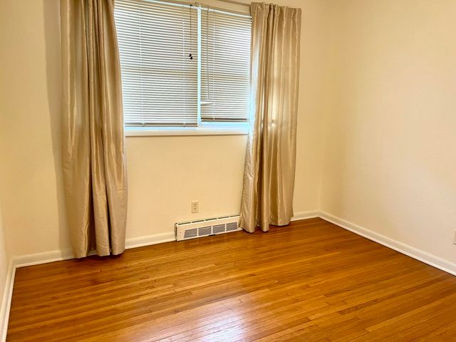 5727 E Memphis, Wichita, KS 67220