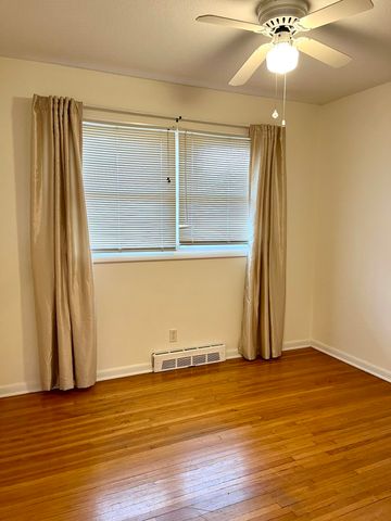 5727 E Memphis, Wichita, KS 67220