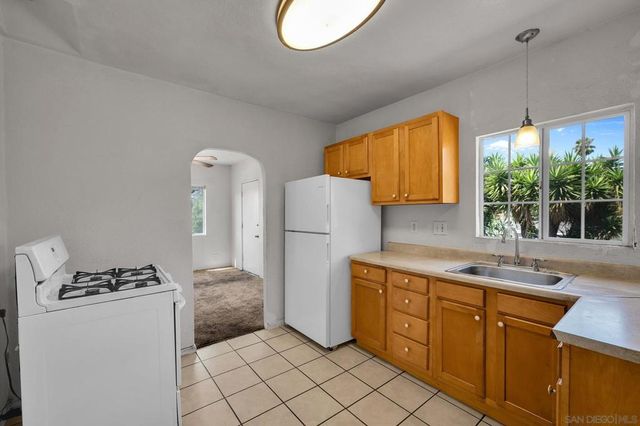 2235 El Prado Ave, Lemon Grove, CA 91945