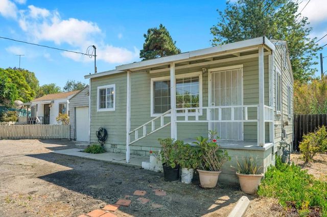 2235 El Prado Ave, Lemon Grove, CA 91945