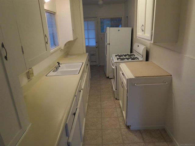2235 El Prado Ave, Lemon Grove, CA 91945