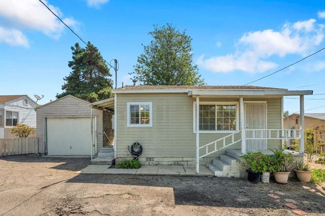 2235 El Prado Ave, Lemon Grove, CA 91945