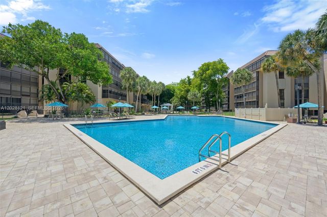 2804 N 46th Avenue C630, Hollywood, FL 33021