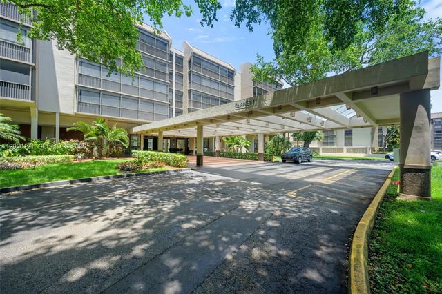 2804 N 46th Avenue C630, Hollywood, FL 33021