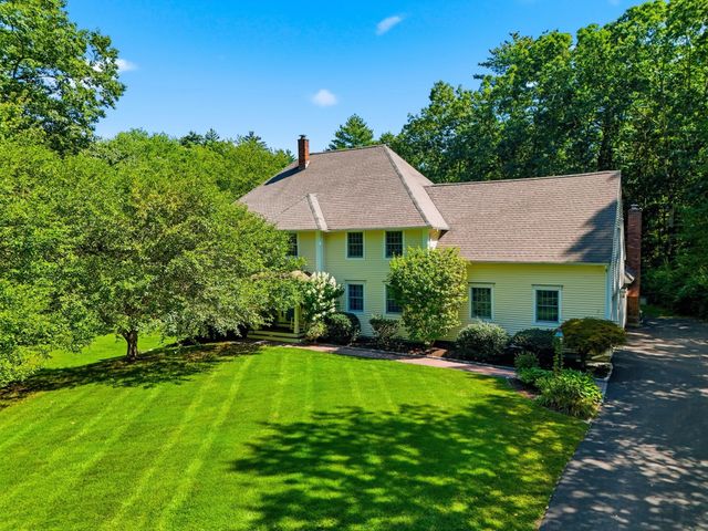 11 Olde Village Road, Salem, NH 03079