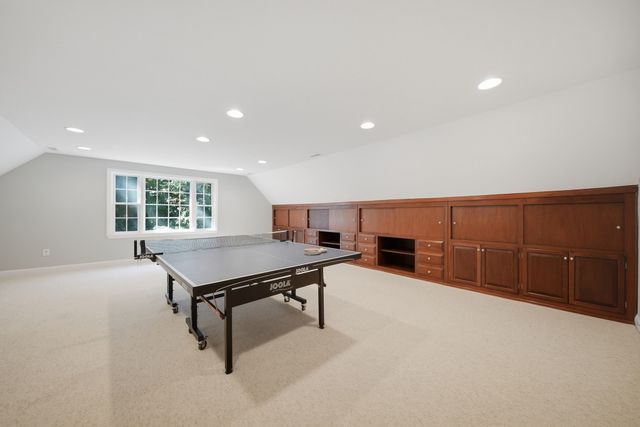 11 Olde Village Road, Salem, NH 03079