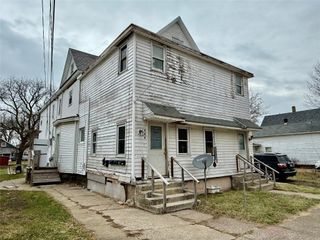 938-40 W 17TH Street, Erie, PA 16502