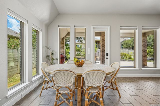 526 ORCHARD WAY, New Braunfels, TX 78132