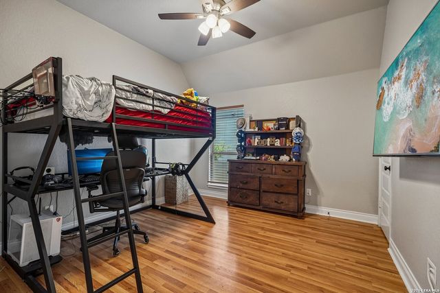 526 ORCHARD WAY, New Braunfels, TX 78132