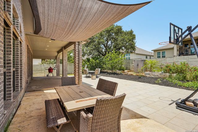 526 ORCHARD WAY, New Braunfels, TX 78132