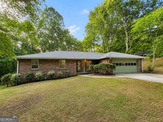 1512 Pine Circle, Lawrenceville, GA 30044