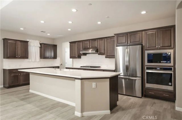 2228 Swanfield, Bakersfield, CA 93311