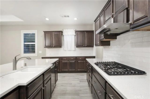 2228 Swanfield, Bakersfield, CA 93311