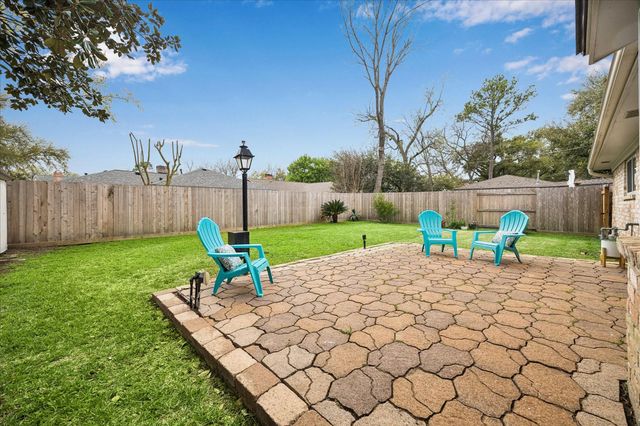 9707 Lawngate Drive, Houston, TX 77080