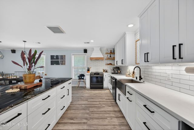 622 Long Leaf Acres Drive, Wilmington, NC 28405