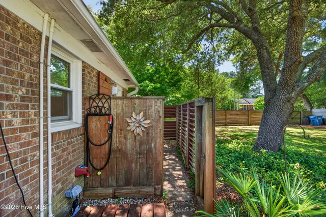 622 Long Leaf Acres Drive, Wilmington, NC 28405