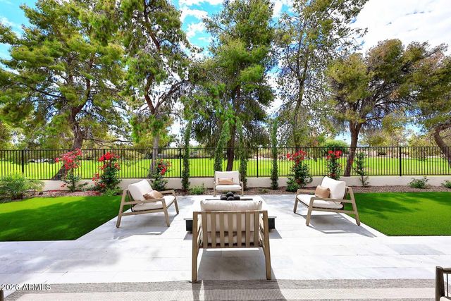 8201 E KALIL Drive, Scottsdale, AZ 85260