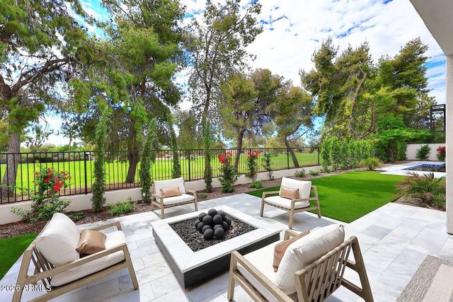 8201 E KALIL Drive, Scottsdale, AZ 85260