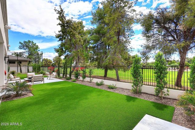 8201 E KALIL Drive, Scottsdale, AZ 85260