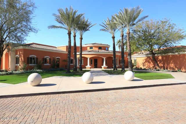 8201 E KALIL Drive, Scottsdale, AZ 85260