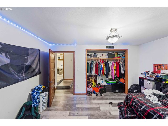 93711 BAY PARK Ln, Coos Bay, OR 97420