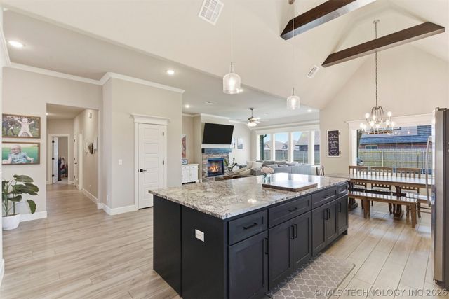 14214 E 91st Street N, Owasso, OK 74055