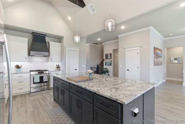 14214 E 91st Street N, Owasso, OK 74055