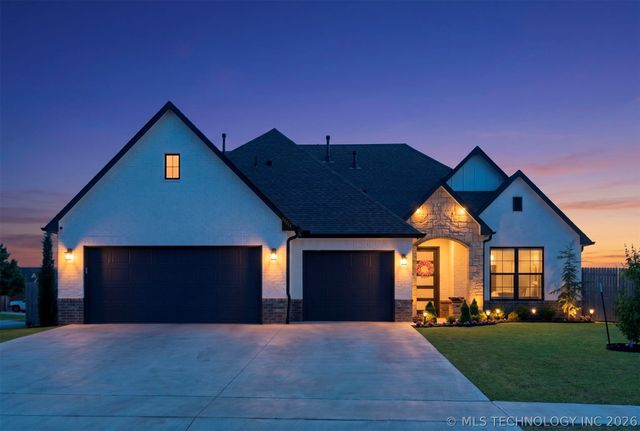 14214 E 91st Street N, Owasso, OK 74055