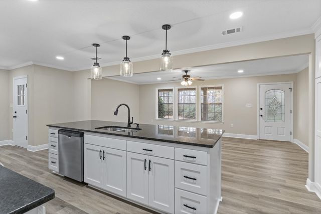 400 Maple Drive, Petal, MS 39465