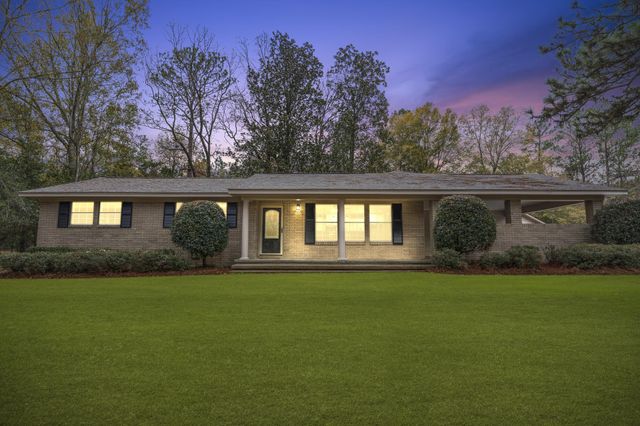 400 Maple Drive, Petal, MS 39465