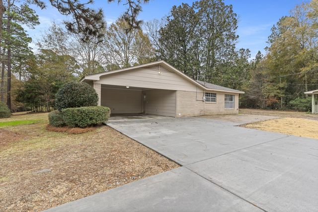 400 Maple Drive, Petal, MS 39465