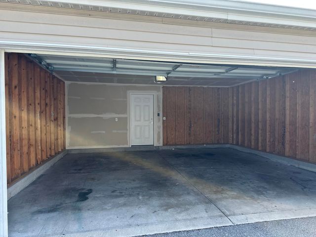 1077 E 115th Lane, Crown Point, IN 46307