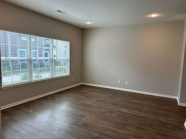 1077 E 115th Lane, Crown Point, IN 46307