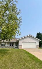 6814 Diane DRIVE, West Bend, WI 53090