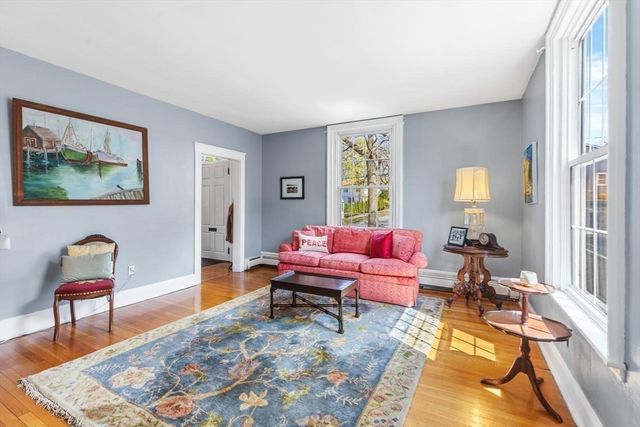 32 Lincoln Rd, Medford, MA 02155