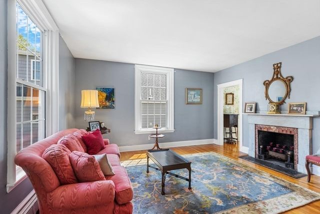32 Lincoln Rd, Medford, MA 02155