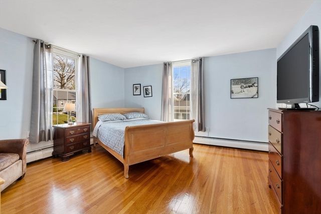 32 Lincoln Rd, Medford, MA 02155