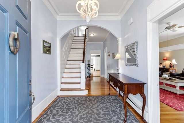 32 Lincoln Rd, Medford, MA 02155