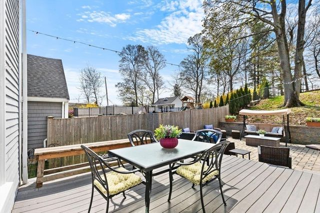 32 Lincoln Rd, Medford, MA 02155