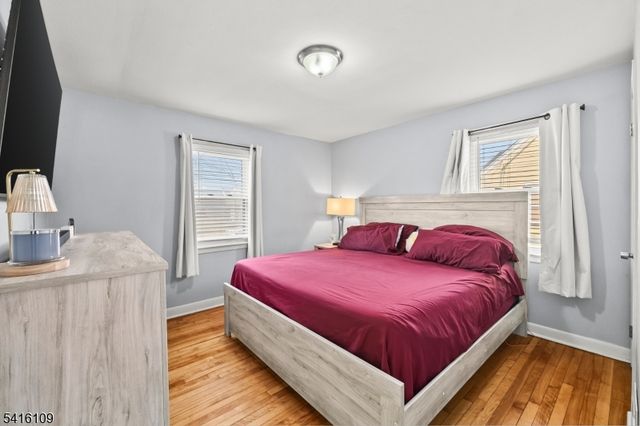 724 Walnut St, Linden City, NJ 07036