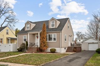 724 Walnut St, Linden City, NJ 07036