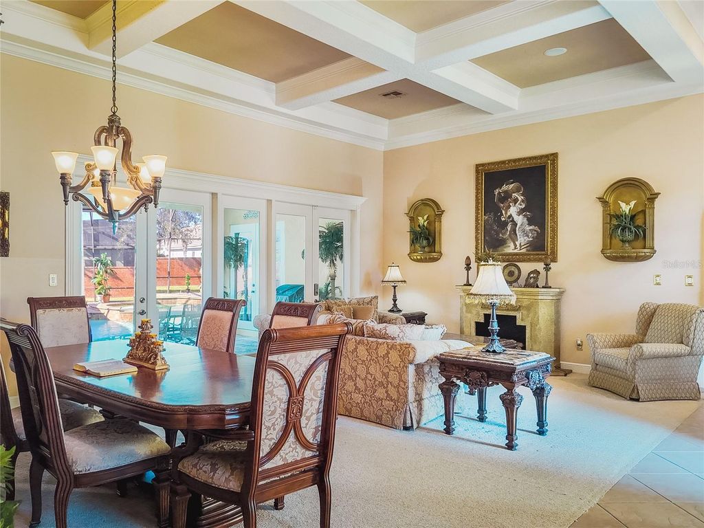 Image 12 of property listing at 4866 KEENELAND CIRCLE, Orlando, FL 32819