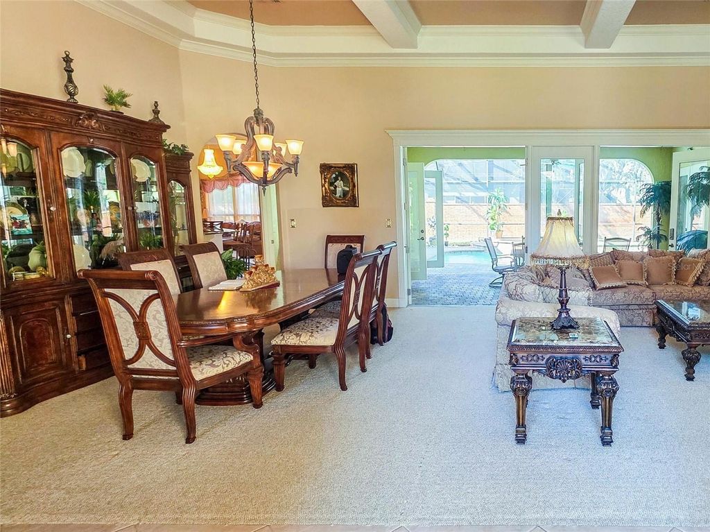 Image 16 of property listing at 4866 KEENELAND CIRCLE, Orlando, FL 32819