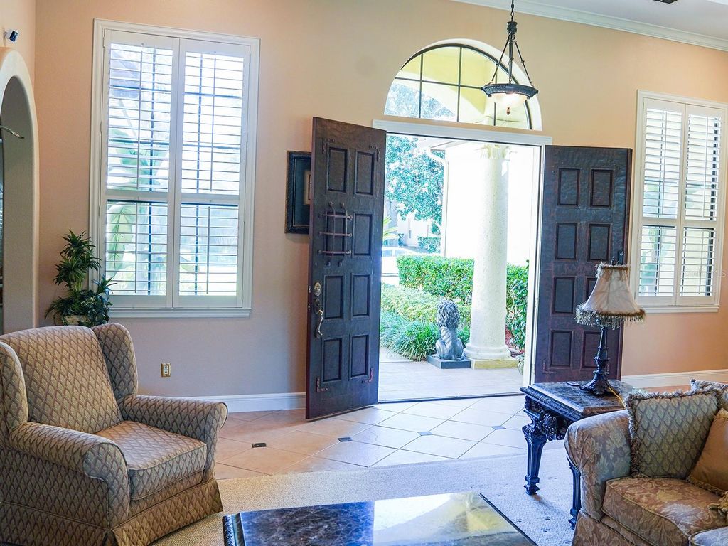 Image 21 of property listing at 4866 KEENELAND CIRCLE, Orlando, FL 32819