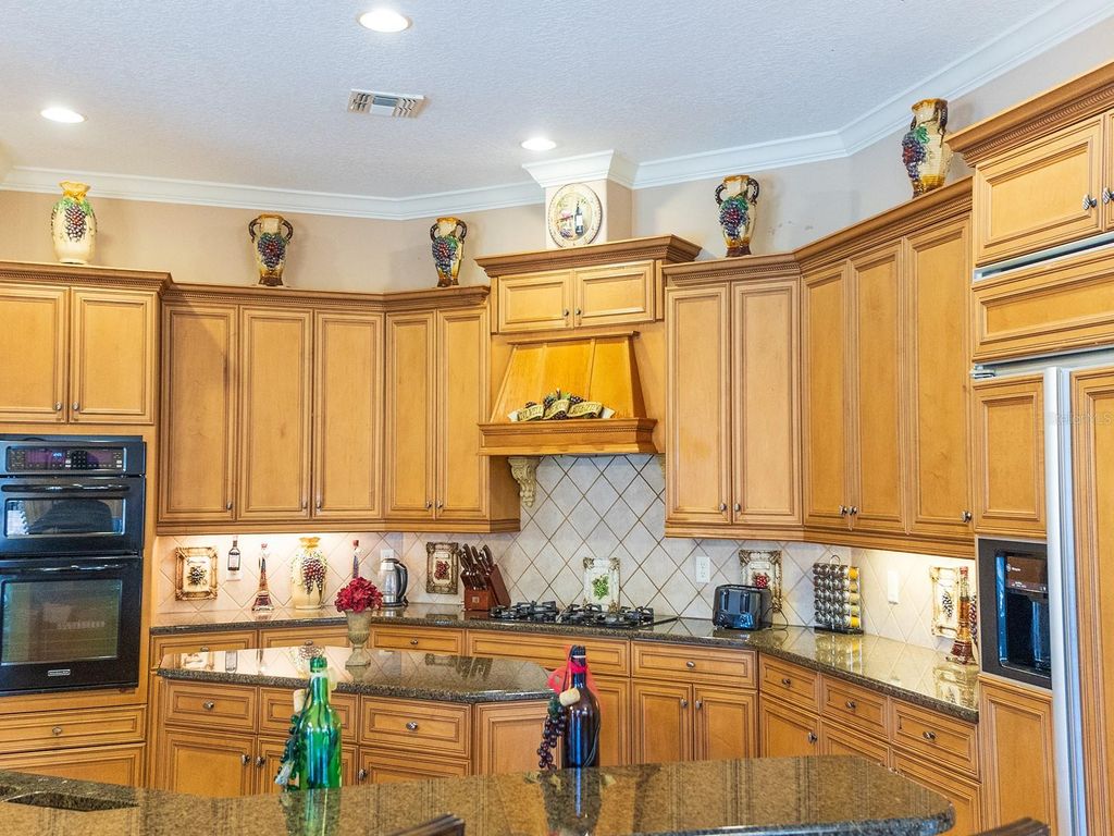 Image 28 of property listing at 4866 KEENELAND CIRCLE, Orlando, FL 32819