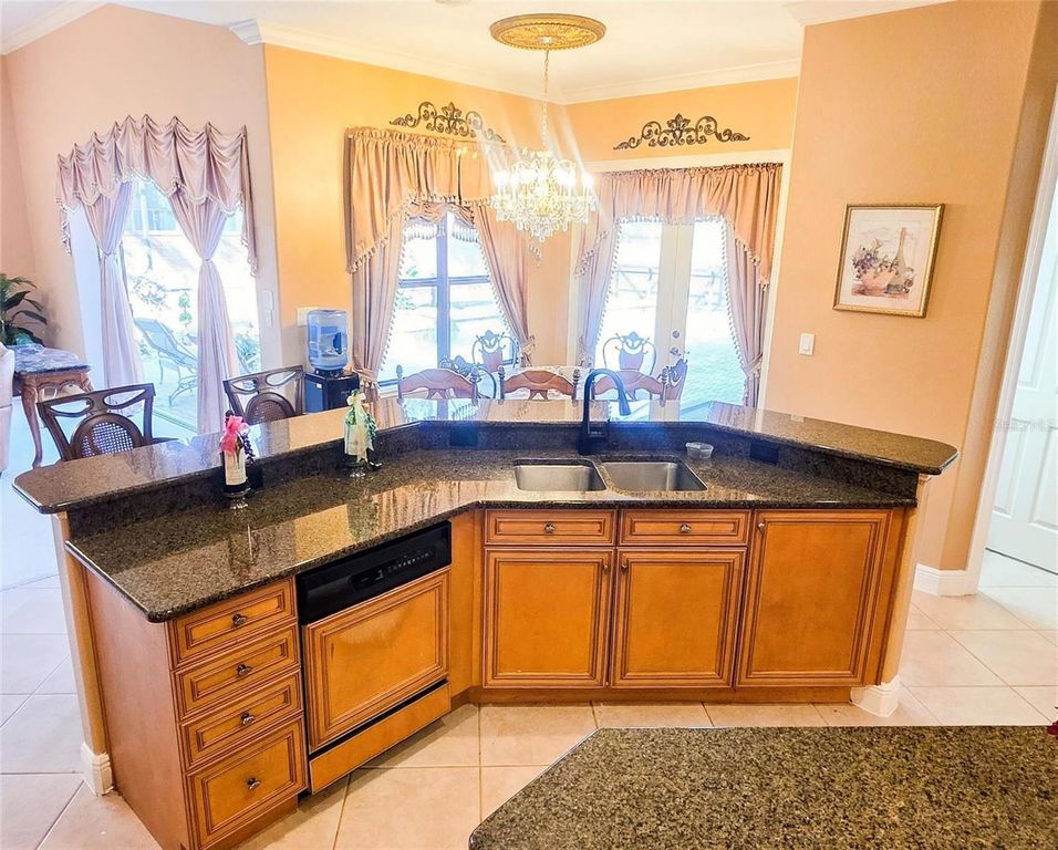 Image 33 of property listing at 4866 KEENELAND CIRCLE, Orlando, FL 32819