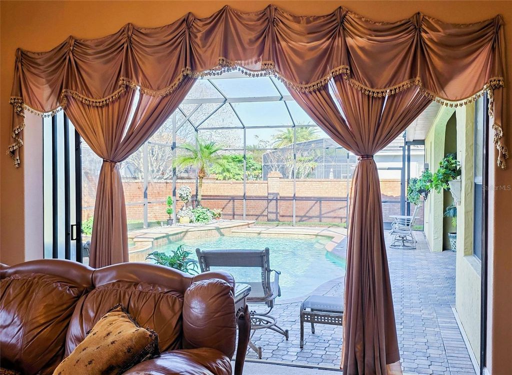 Image 40 of property listing at 4866 KEENELAND CIRCLE, Orlando, FL 32819