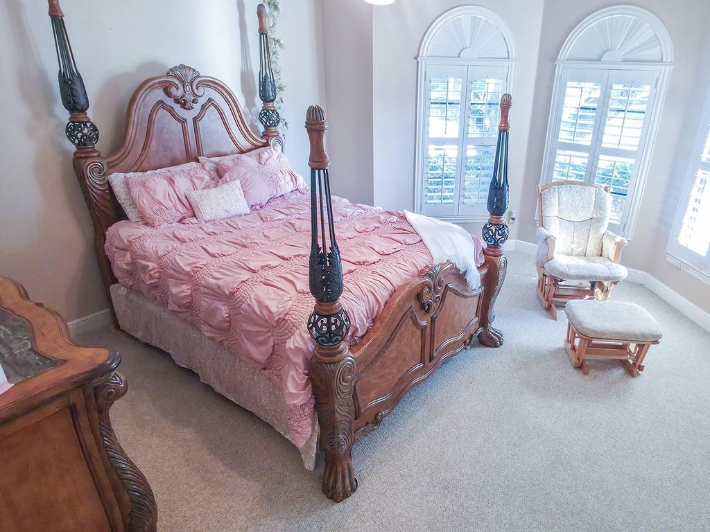 Image 60 of property listing at 4866 KEENELAND CIRCLE, Orlando, FL 32819