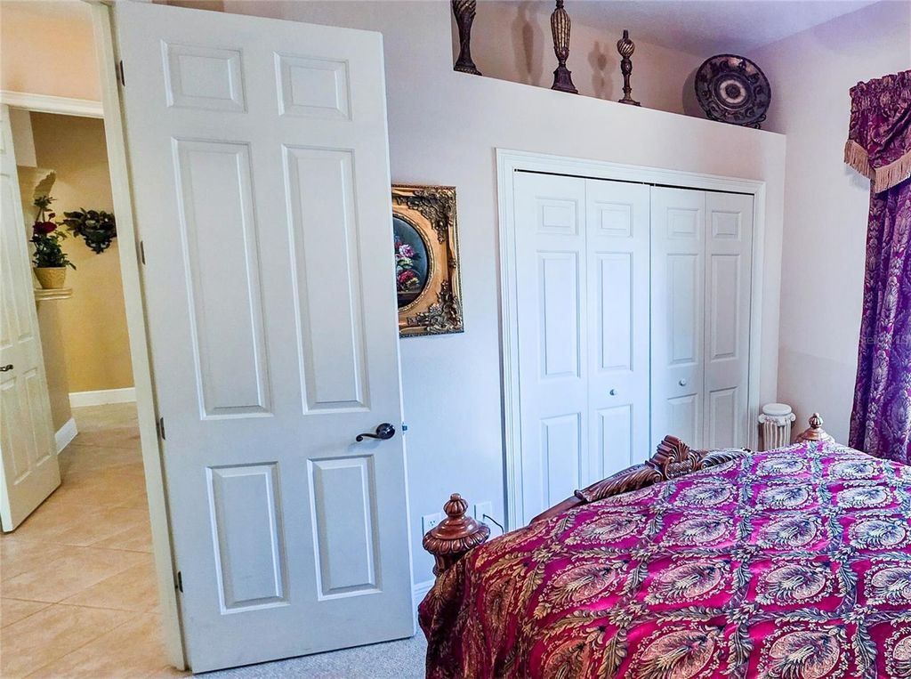 Image 77 of property listing at 4866 KEENELAND CIRCLE, Orlando, FL 32819